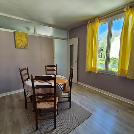 Daire Flat In The Heart Of Arromanches-les-Bains