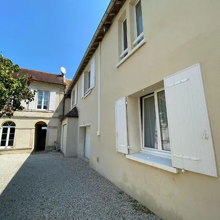 Apartment Flat In The Heart Of Arromanches-les-Bains