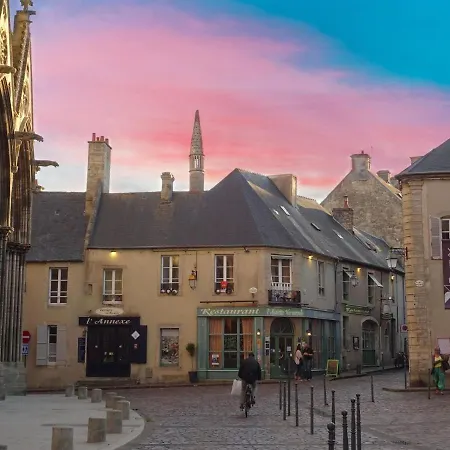 In Near Sandy Apartment