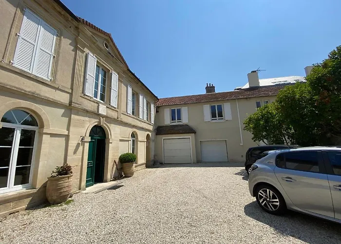 In Near Sandy דירה *