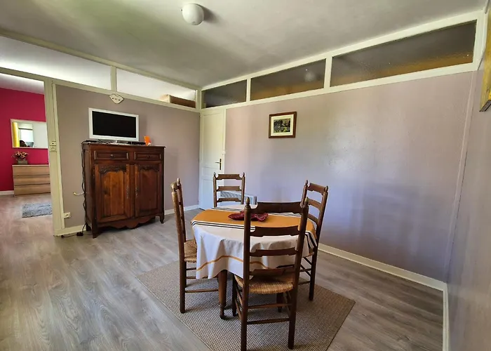 In Near Sandy דירה